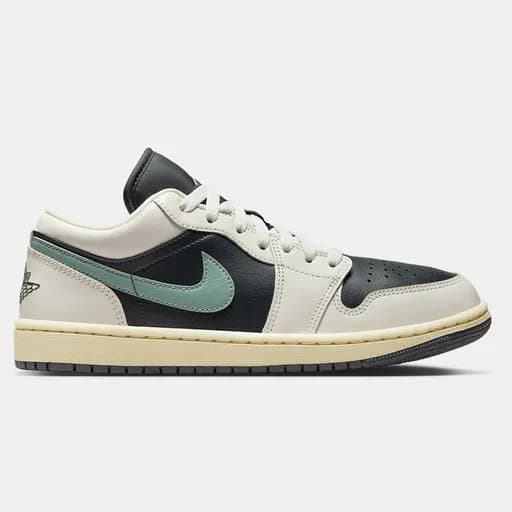 Jordan Air Jordan 1 Low Γυναικεία Παπούτσια (9000174222_74943)
