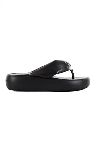 KARL LAGERFELD ΠΑΠΟΥΤΣΙΑ ΠΑΝΤΟΦΛΕΣ LAGUNA QUILTED THONG ΜΑΥΡΟ