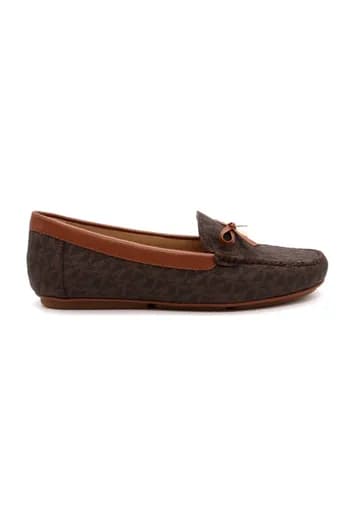 MICHAEL KORS ΠΑΠΟΥΤΣΙΑ ΜΟΚΑΣΙΝΙΑ JULIETTE MOC ALL OVER LOGO ΚΑΦΕ/ΤΑΜΠΑ