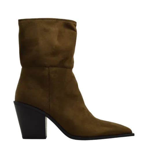 Γυναικεία μποτάκια Corina M5820 καφέ suede