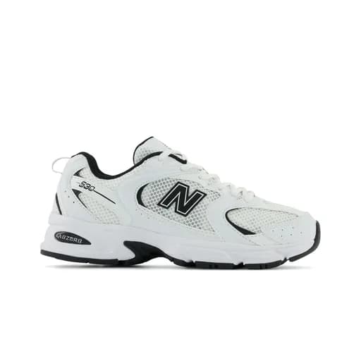Sneakers MR530